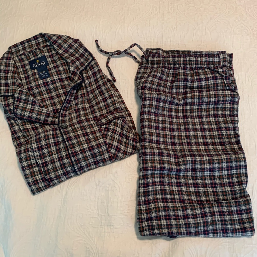 Stafford men’s two piece pajama